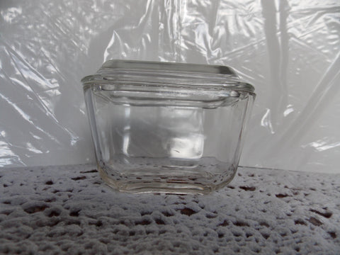 Pyrex Refrigerator Dish