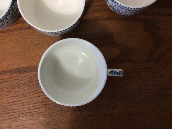Vintage Currier and Ives Scroll Handled Cups (7)
